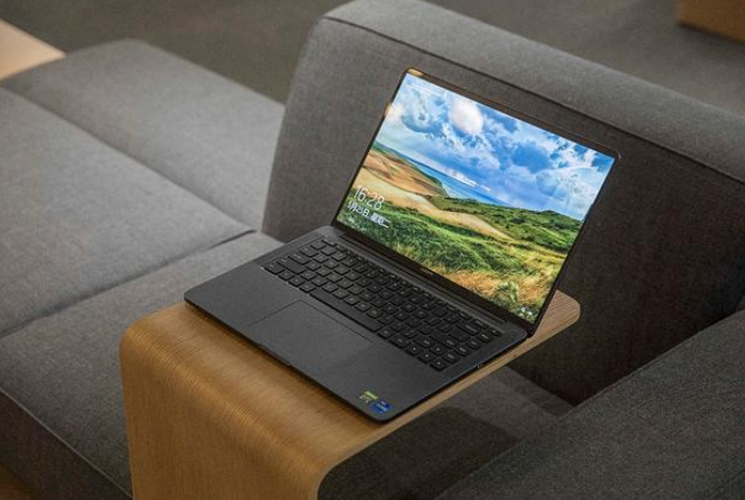 電源適配器廠家|windows11系統正式發布，你的電腦能升級嗎？
